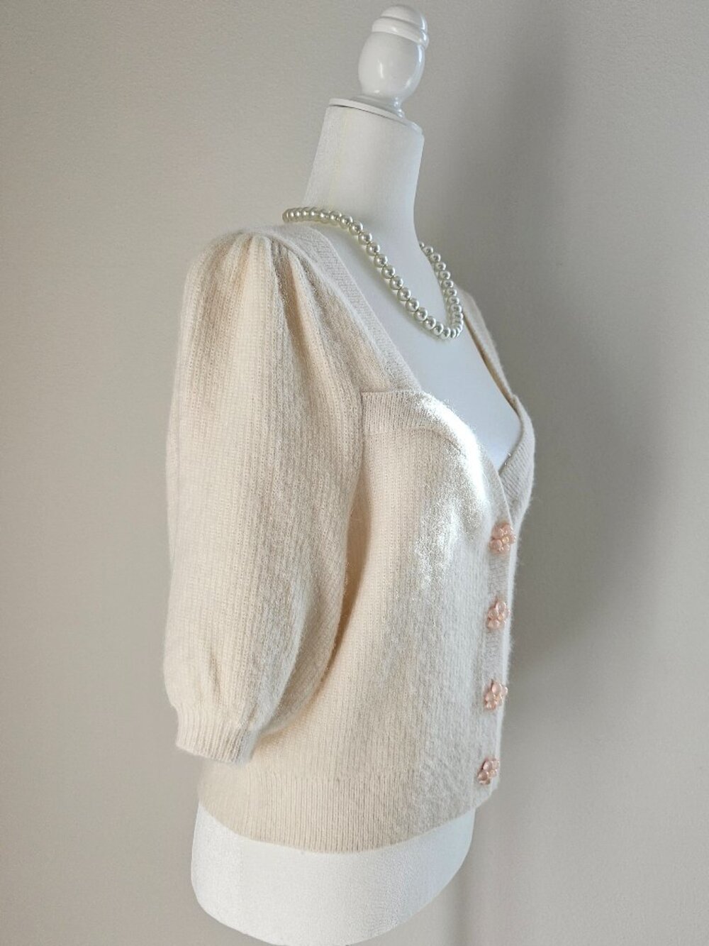 & Other Stories [NWOT] Sweetheart Neck Cardigan w/ Flower Buttons - L - Picture 2 of 16